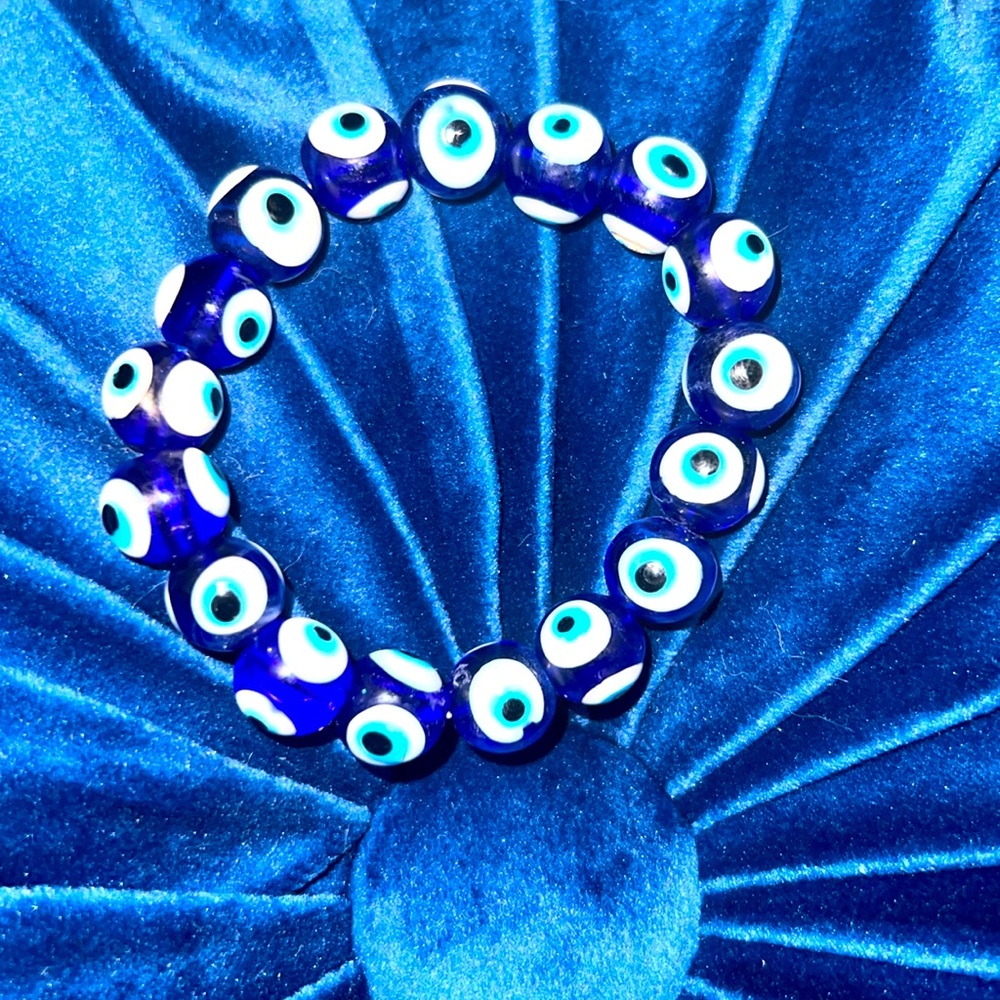 Stretchy Beaded Evil Eye Bracelet
